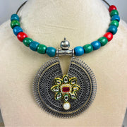 green_round_beads_details_pendant_circular_choker_Anti-tarnish_metal_shiny_handcrafted_annutra