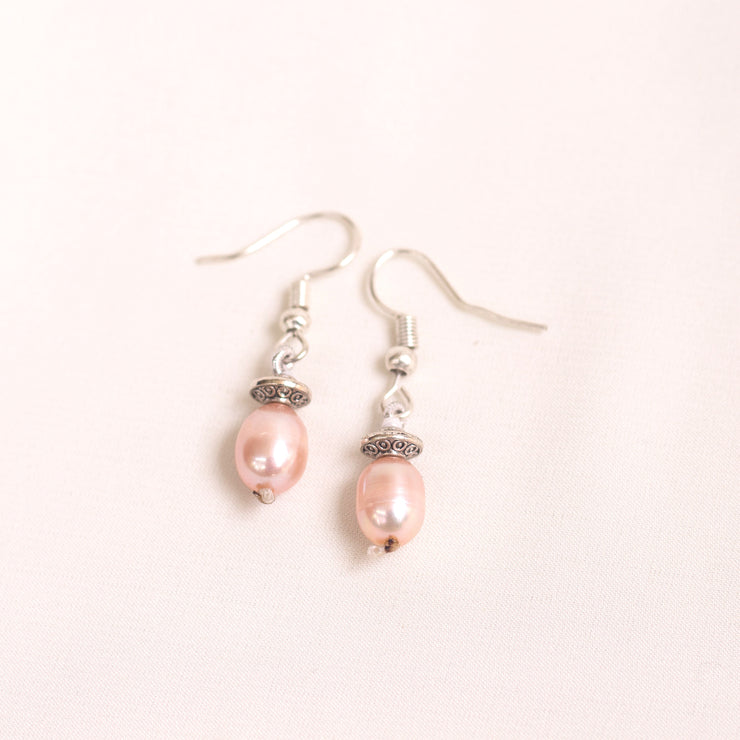 hook_earring_pearl_pretty_pink_annutra