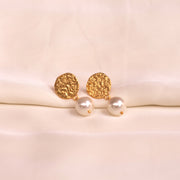 pearl_earring_stud_hanging_white_gold_annutra_peace
