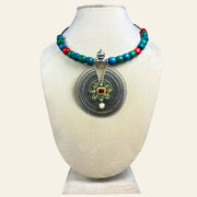 green_round_beads_details_pendant_circular_choker_Anti-tarnish_metal_shiny_handcrafted_annutra