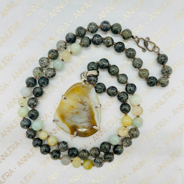 moss agate_chalcedony_necklace_green_peace_stable_ground_calm_annutra
